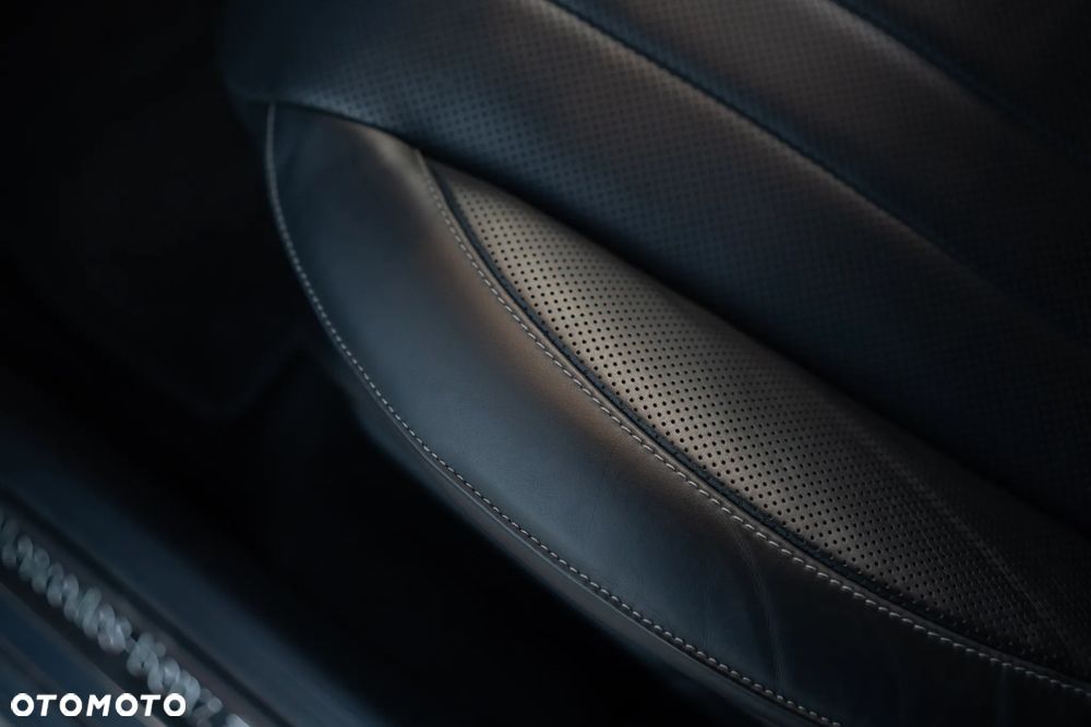 Mercedes-Benz Klasa E 400 d 4-Matic AMG - 26