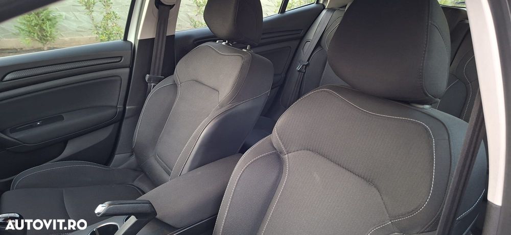 Renault Megane - 25