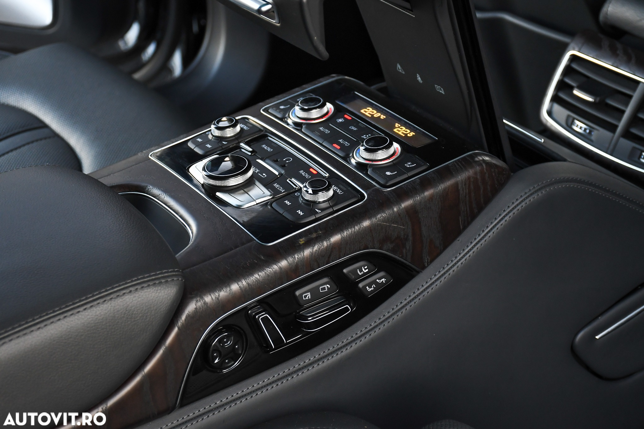 Audi A8 3.0 TDI DPF clean diesel quattro tiptronic Lang - 26