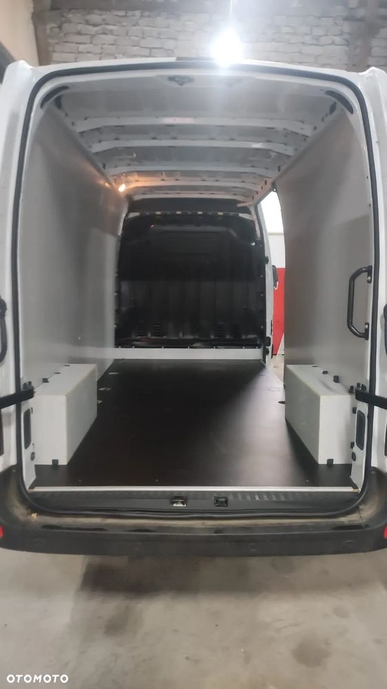 Renault Master III IV 3 4 L3 zabudowa wybicie paki