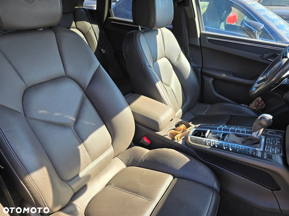 Porsche Macan PDK - 13