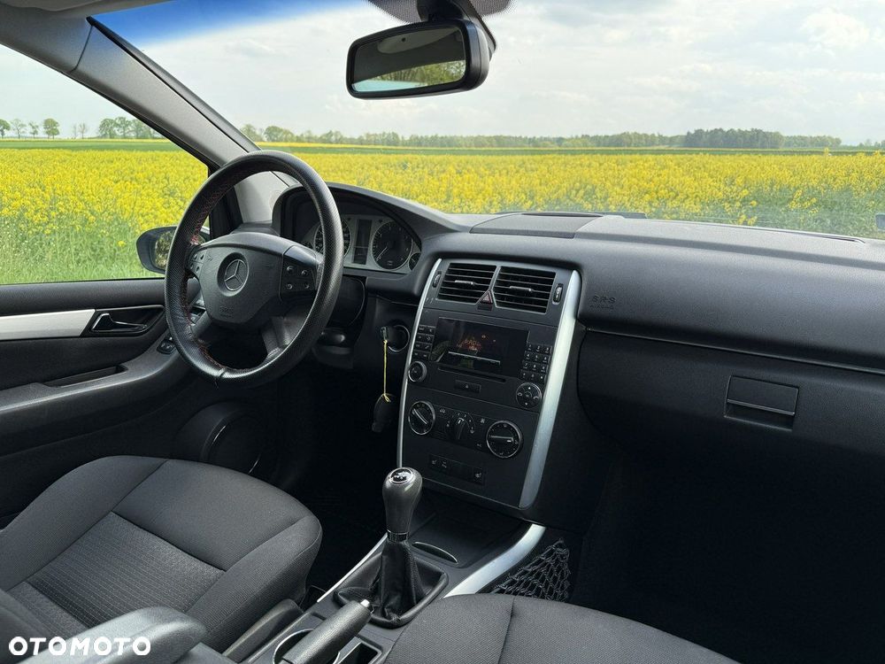 Mercedes-Benz Klasa B 150 Special Edition - 35
