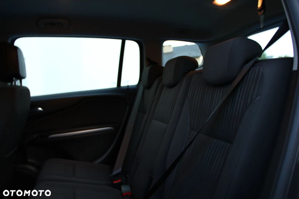 Opel Zafira Tourer 1.4 Turbo Edition - 17