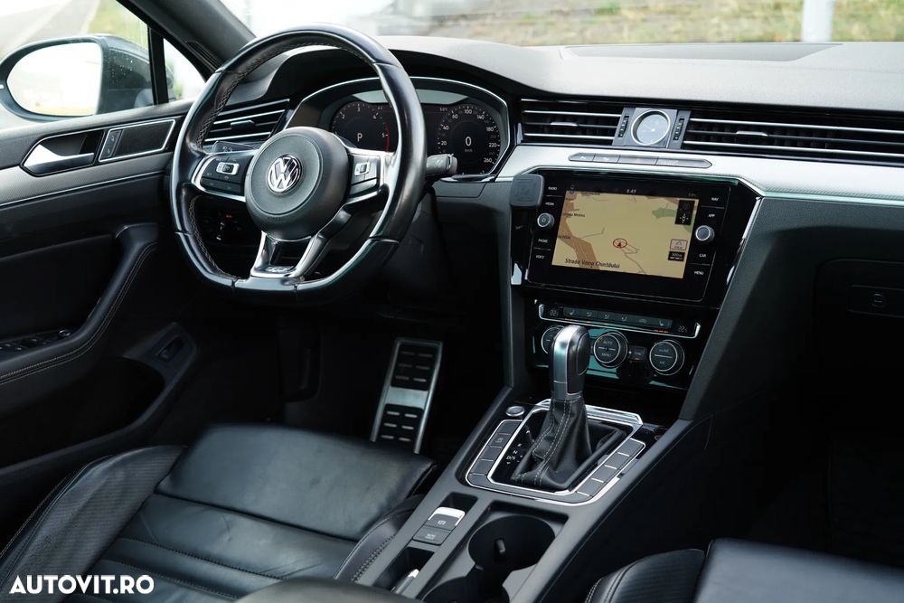 Volkswagen Passat 2.0 TDI DSG R Executive - 9