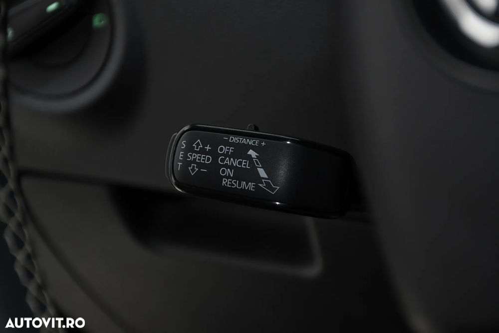 Skoda Octavia 2.0 TDI RS - 32