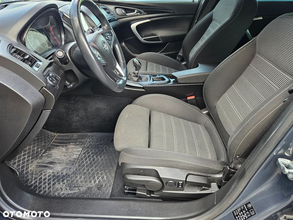 Opel Insignia - 16