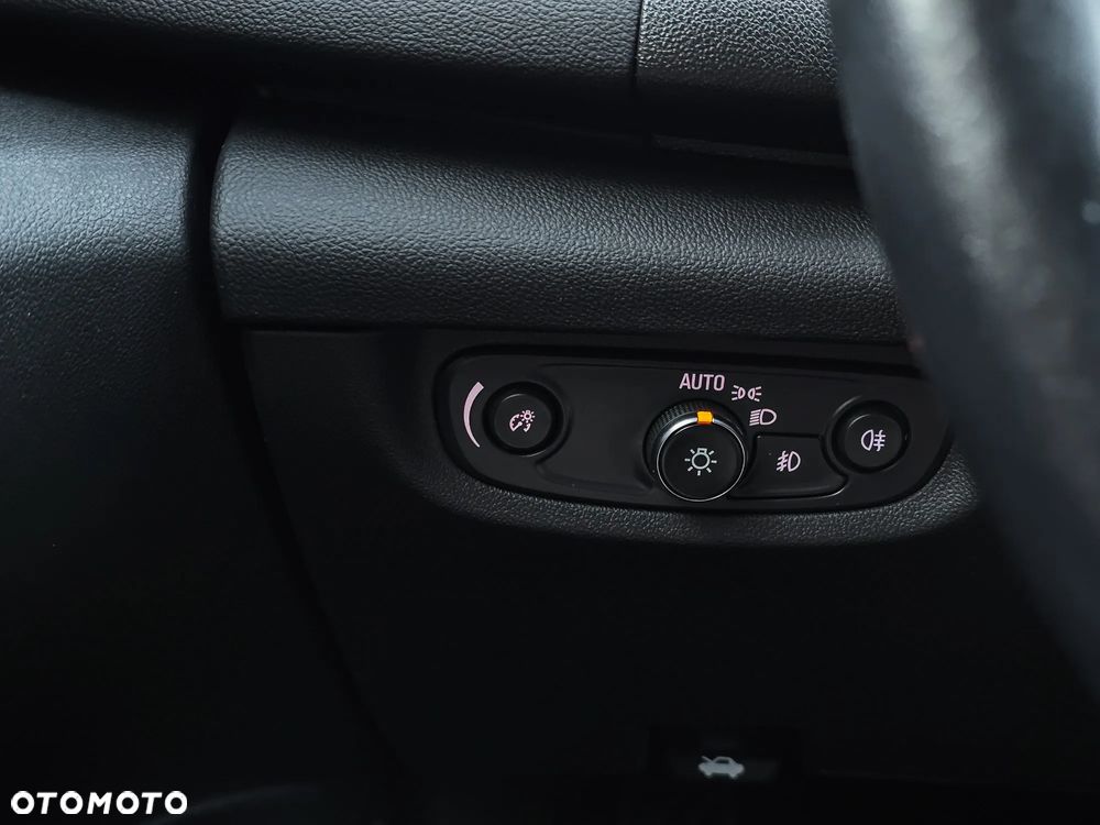 Opel Insignia - 18