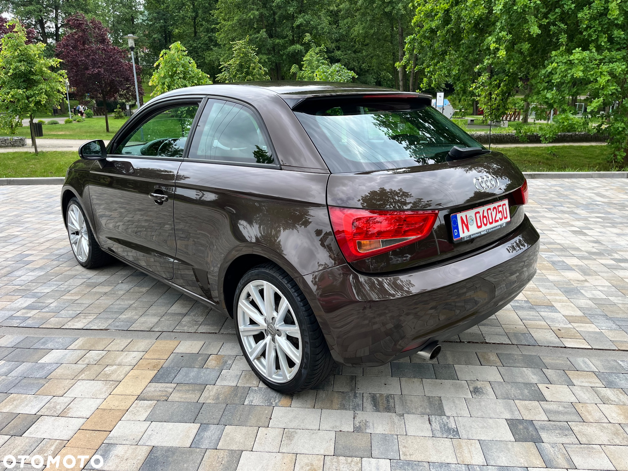 Audi A1 1.6 TDI Attraction - 4