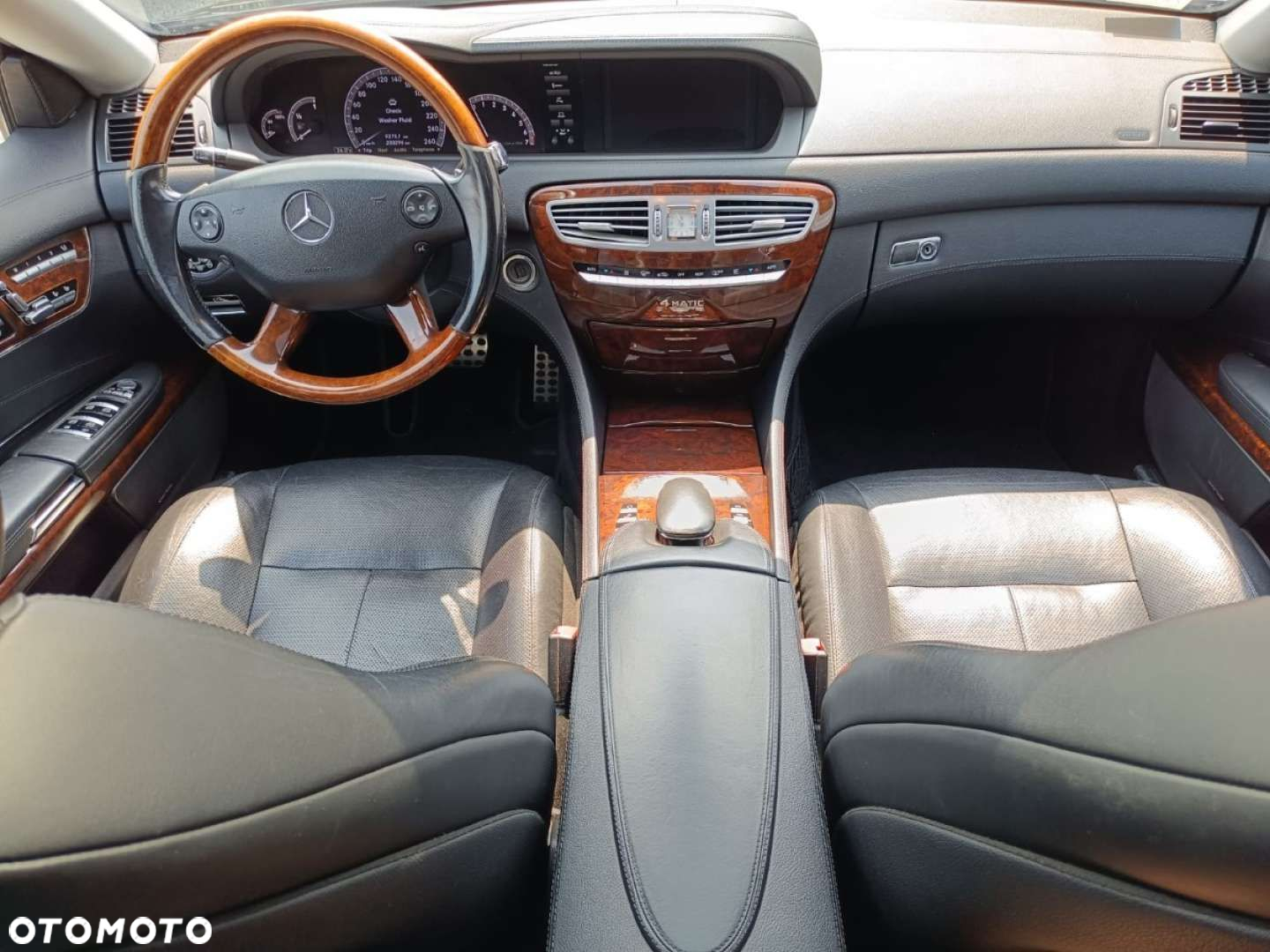 Mercedes-Benz CL - 29