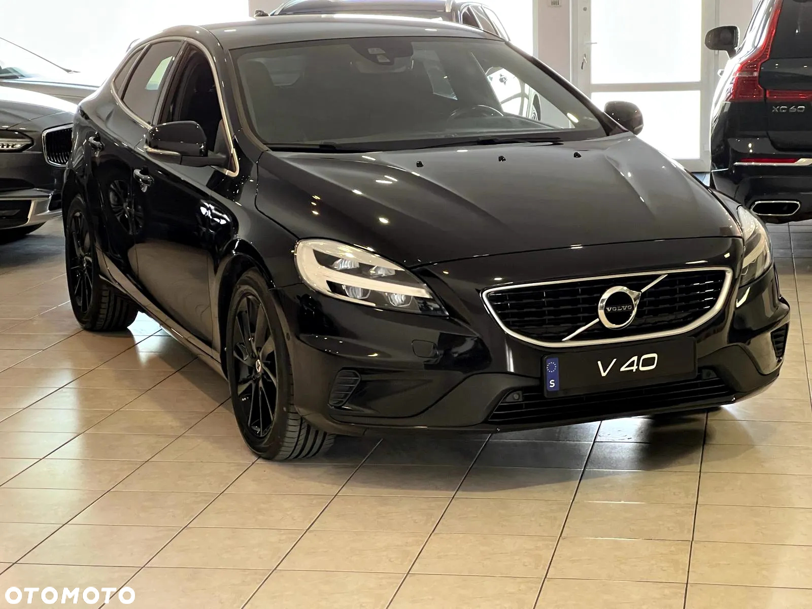 Volvo V40 D3 Geartronic RDesign - 16