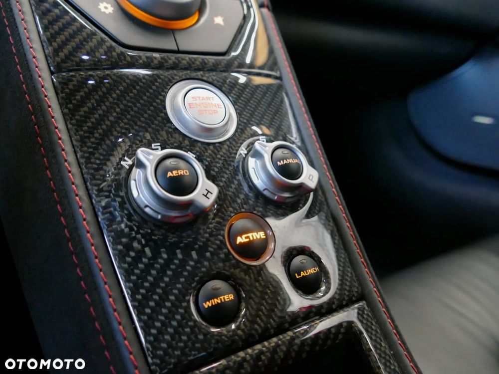 McLaren MP4-12C Coupe - 22