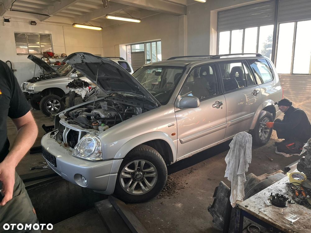 Suzuki XL7 - 23