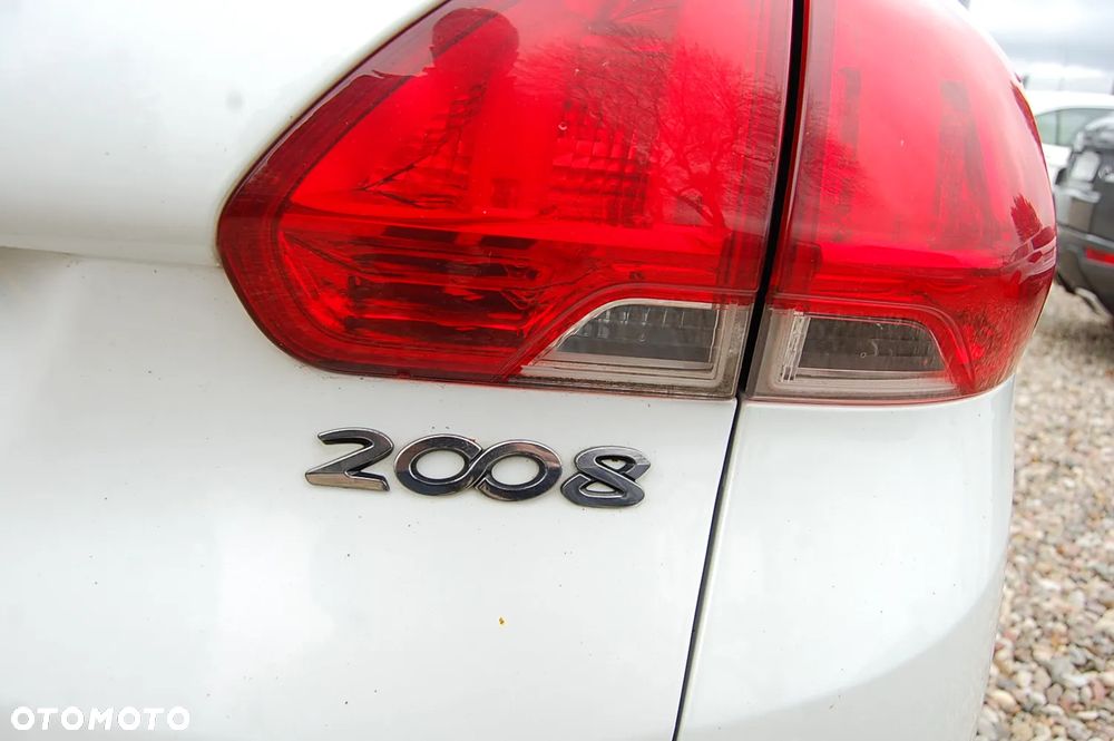 Peugeot 2008 - 23