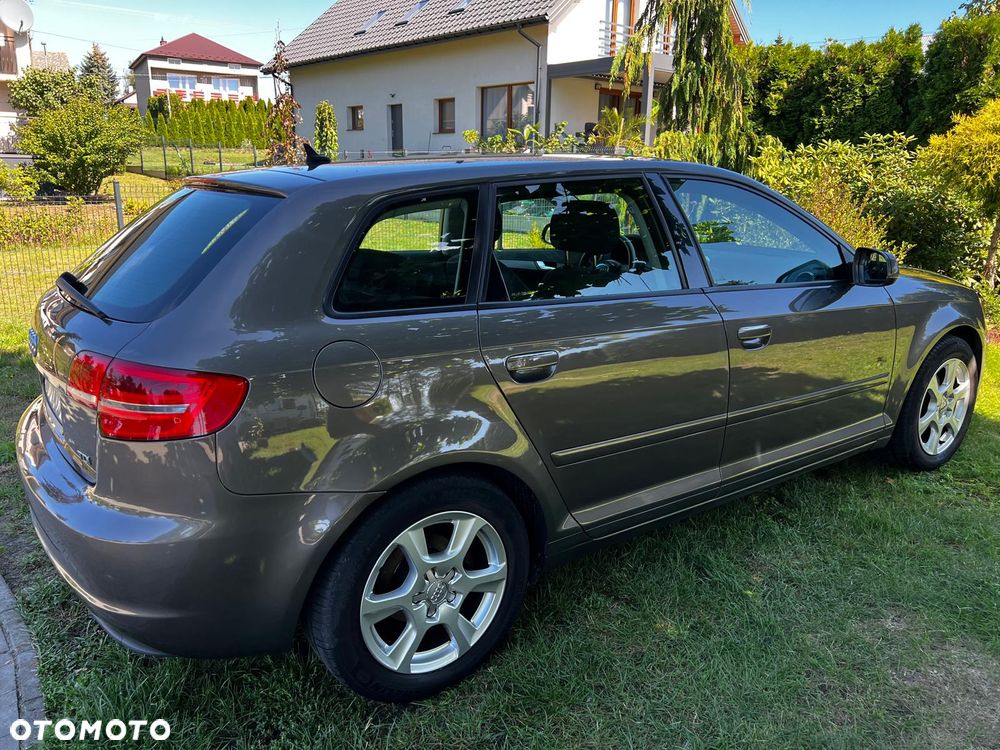 Audi A3 Sportback - 3