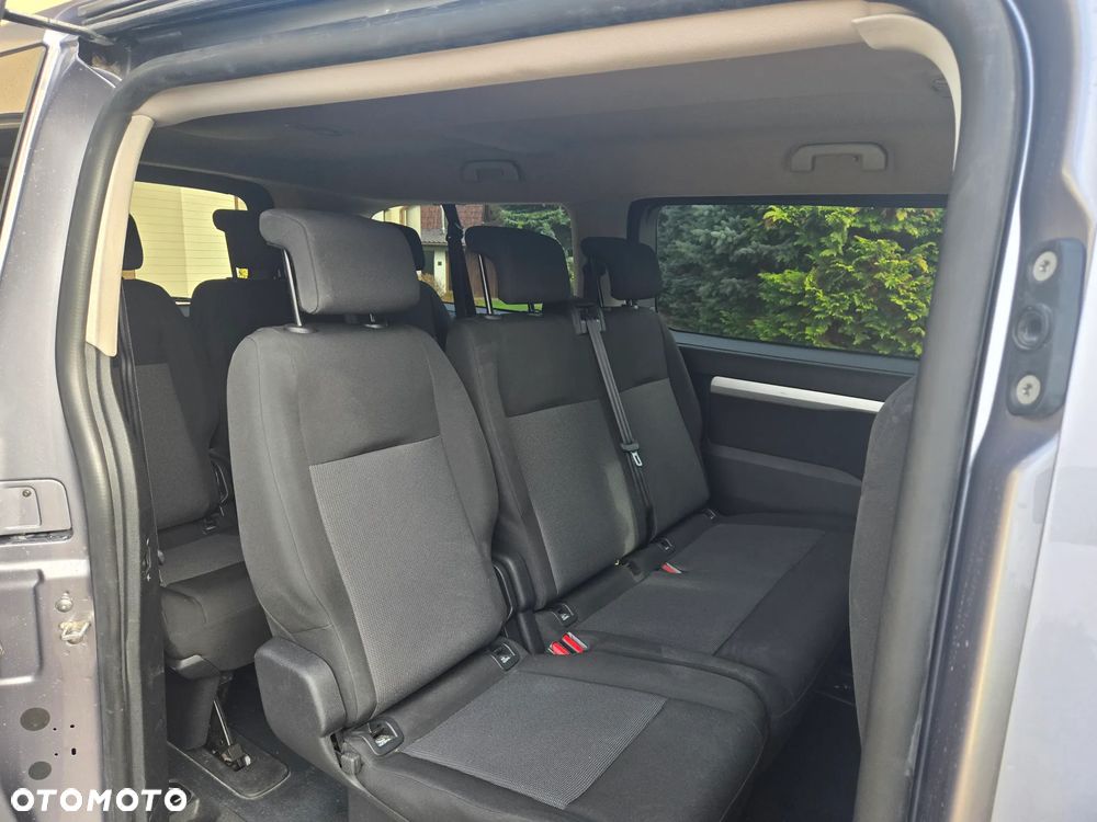 Peugeot Traveller - 14