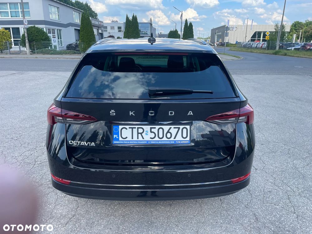 Skoda Octavia 2.0 TDI DSG Style - 5