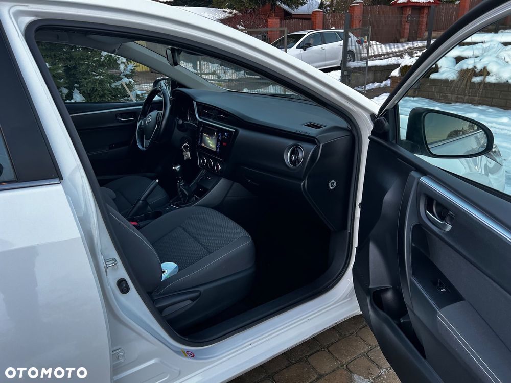 Toyota Corolla 1.4 D-4D Premium EU6 - 19