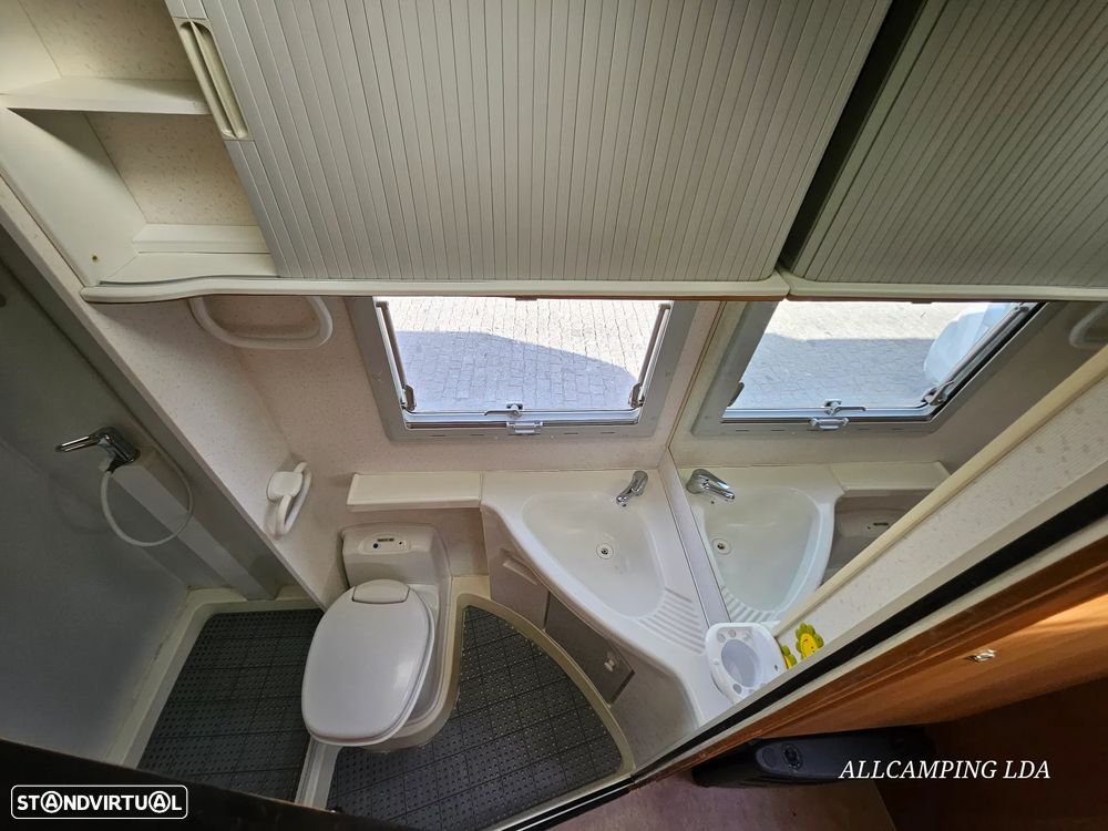 Benimar Europe 6000 NACIONAL 6 LUGARES COM AC - 17