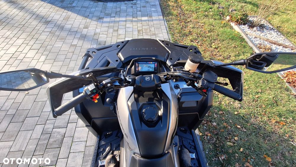 CFMoto CForce - 8