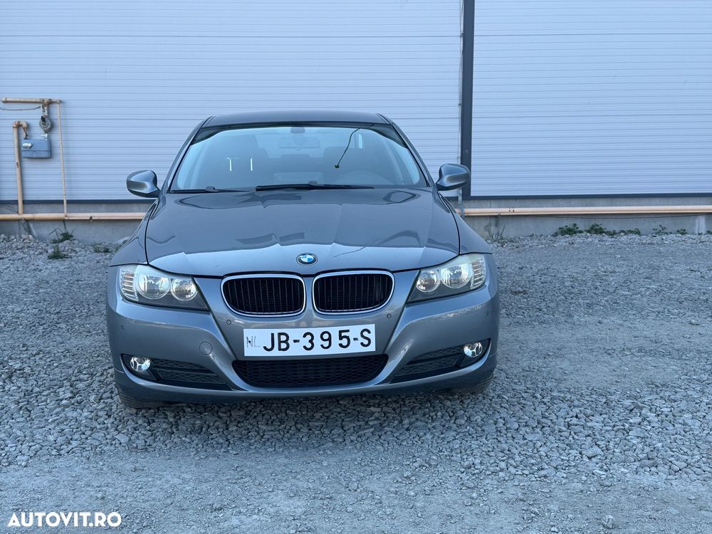 BMW Seria 3 320d DPF Aut. - 23
