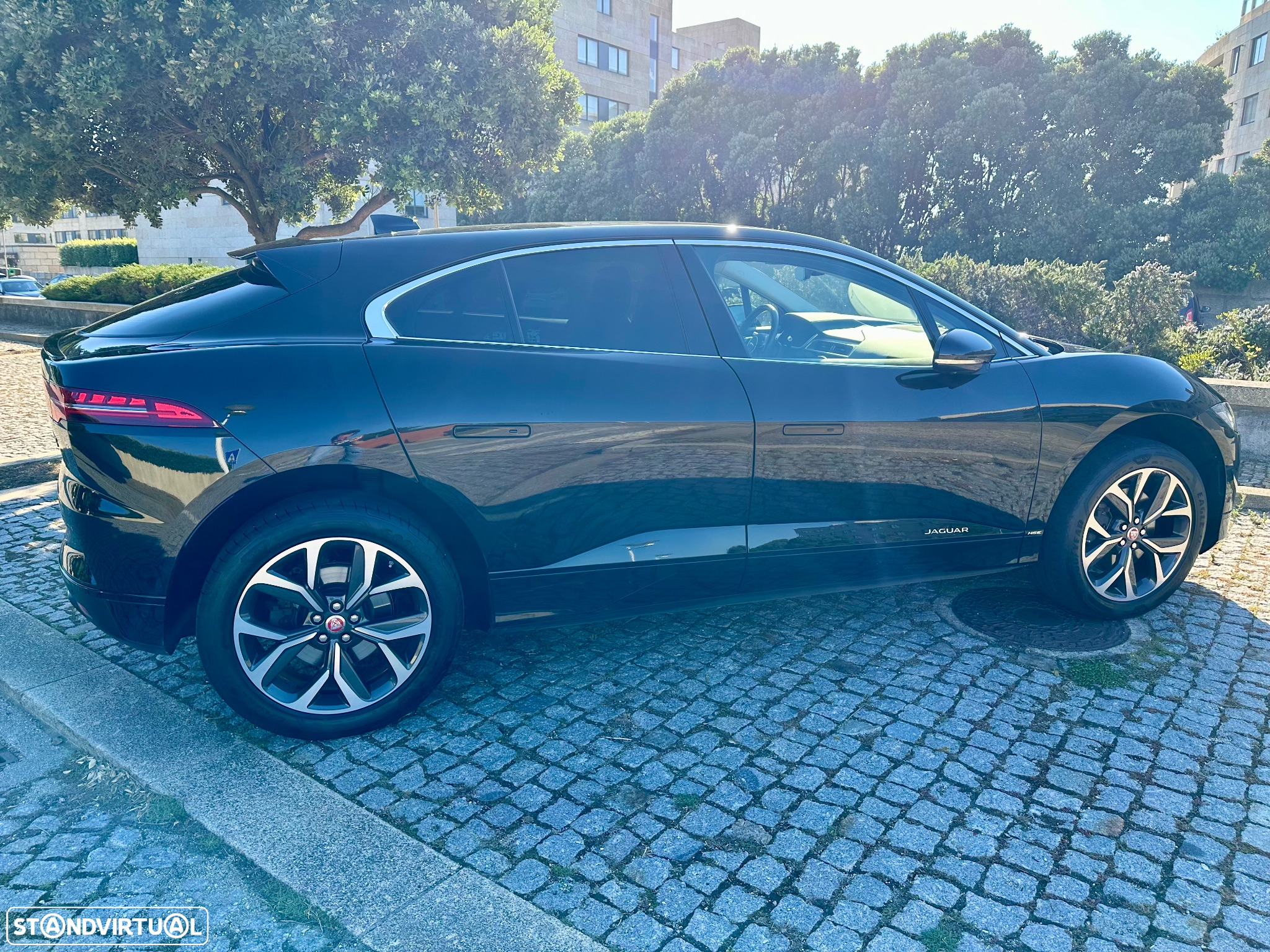 Jaguar I-Pace EV400 AWD HSE - 13