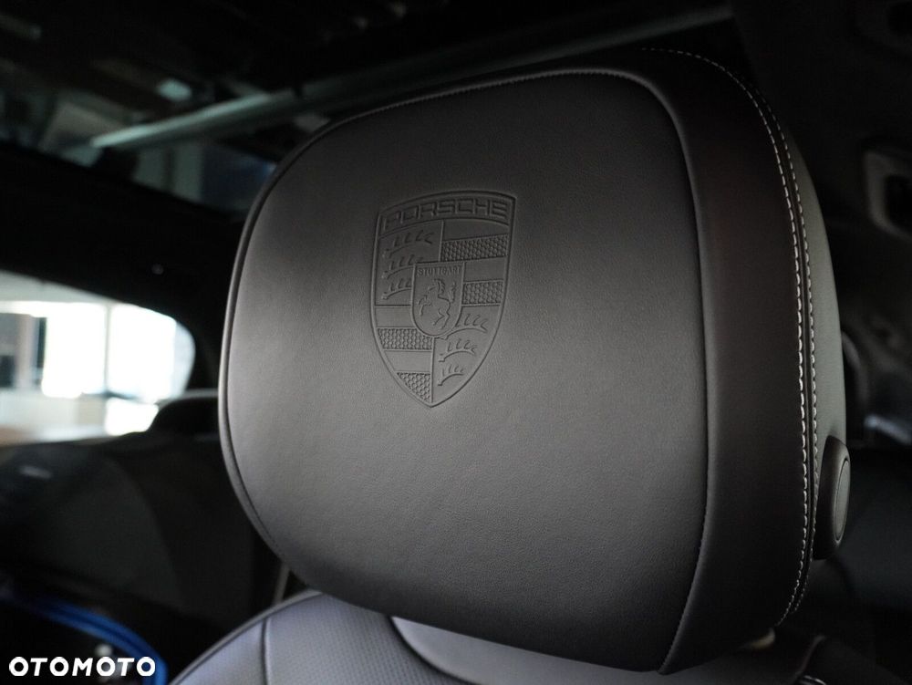Porsche Cayenne - 34