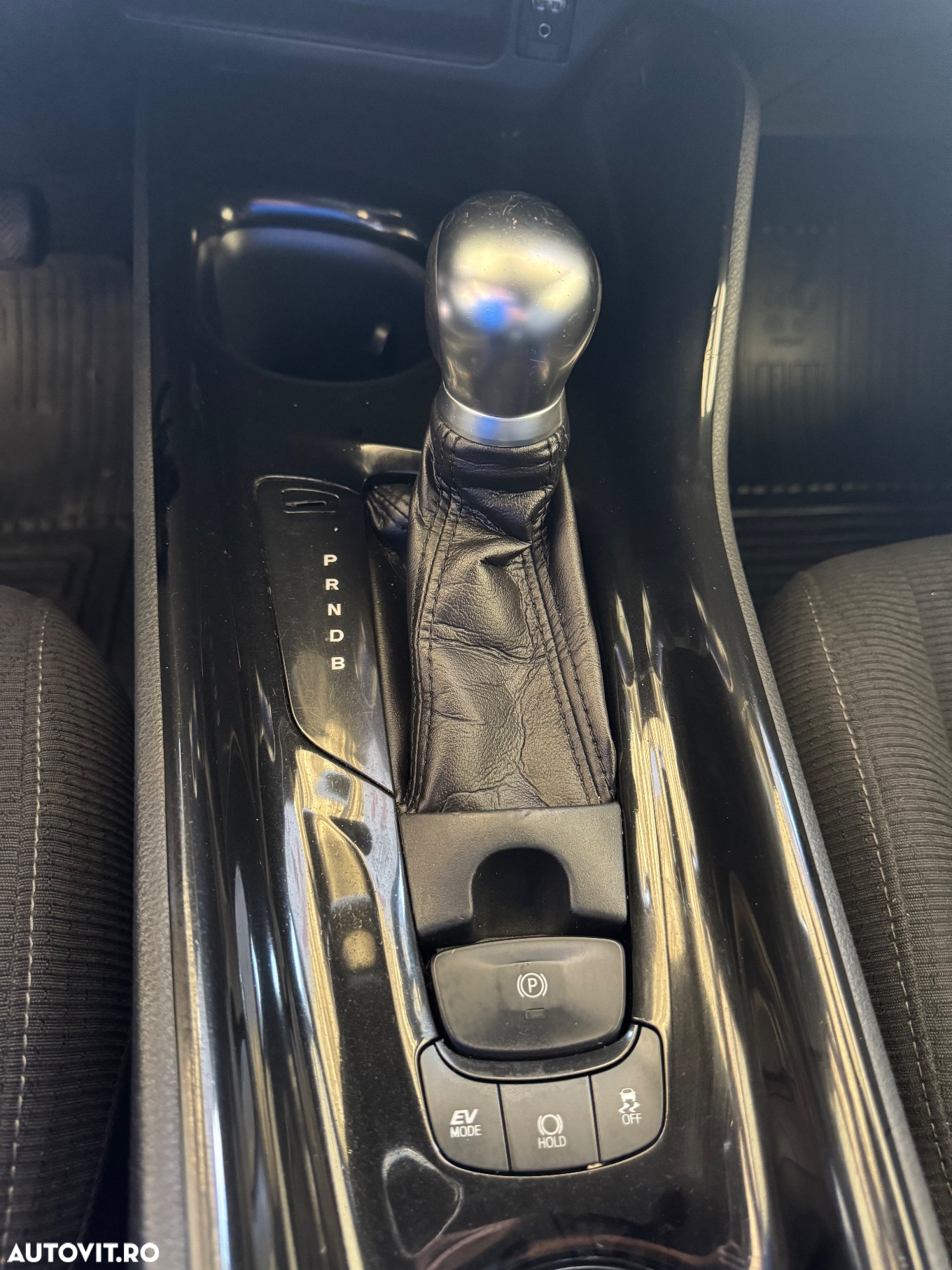 Toyota C-HR 1.8 HSD 122 CP 4x2 CVT C-ult Style - 18