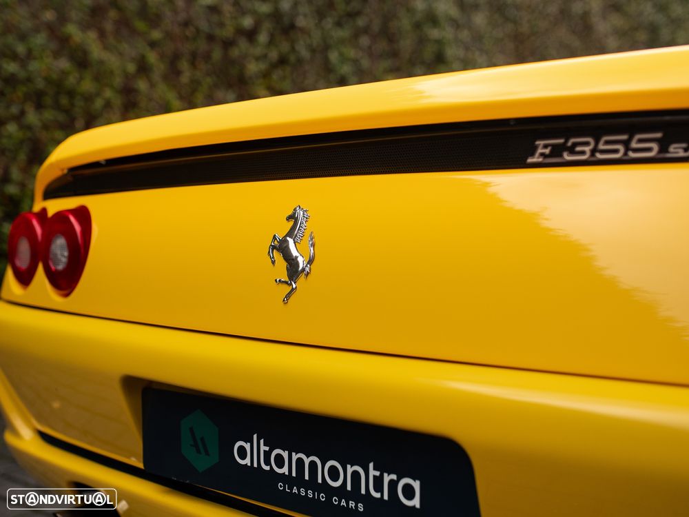 Ferrari 355 Spider - 23