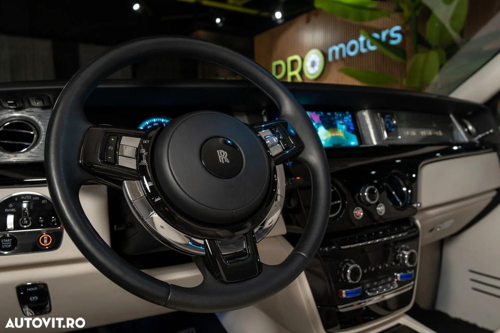 Rolls-Royce Phantom - 39