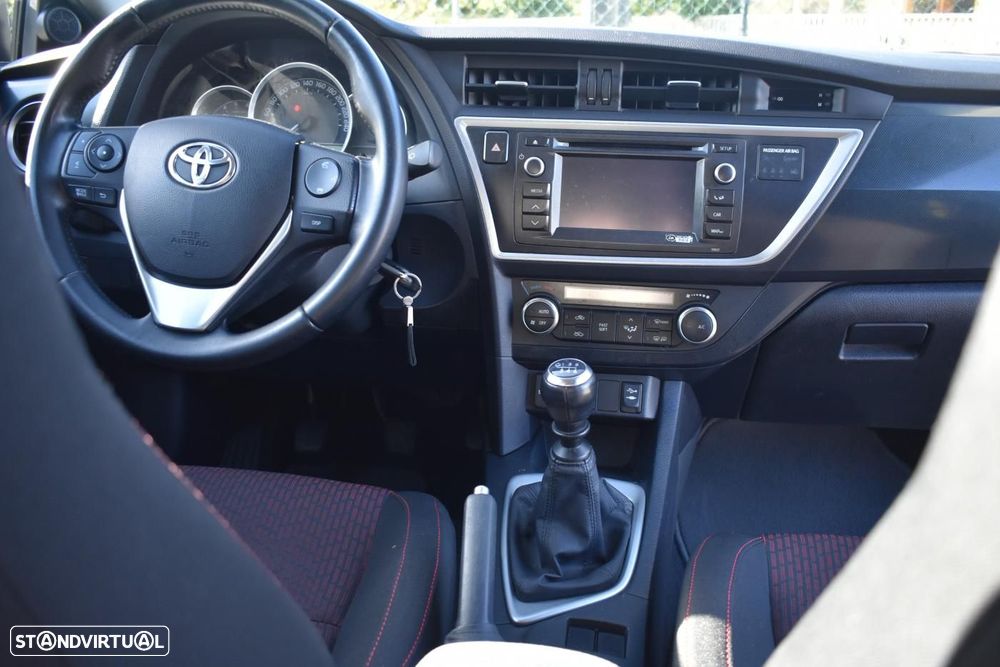 Toyota Auris 1.4 D-4D Comfort - 15
