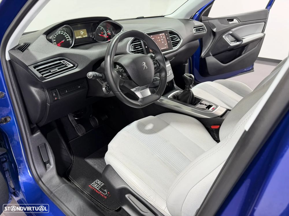 Peugeot 308 SW 1.5 BlueHDi Allure - 20