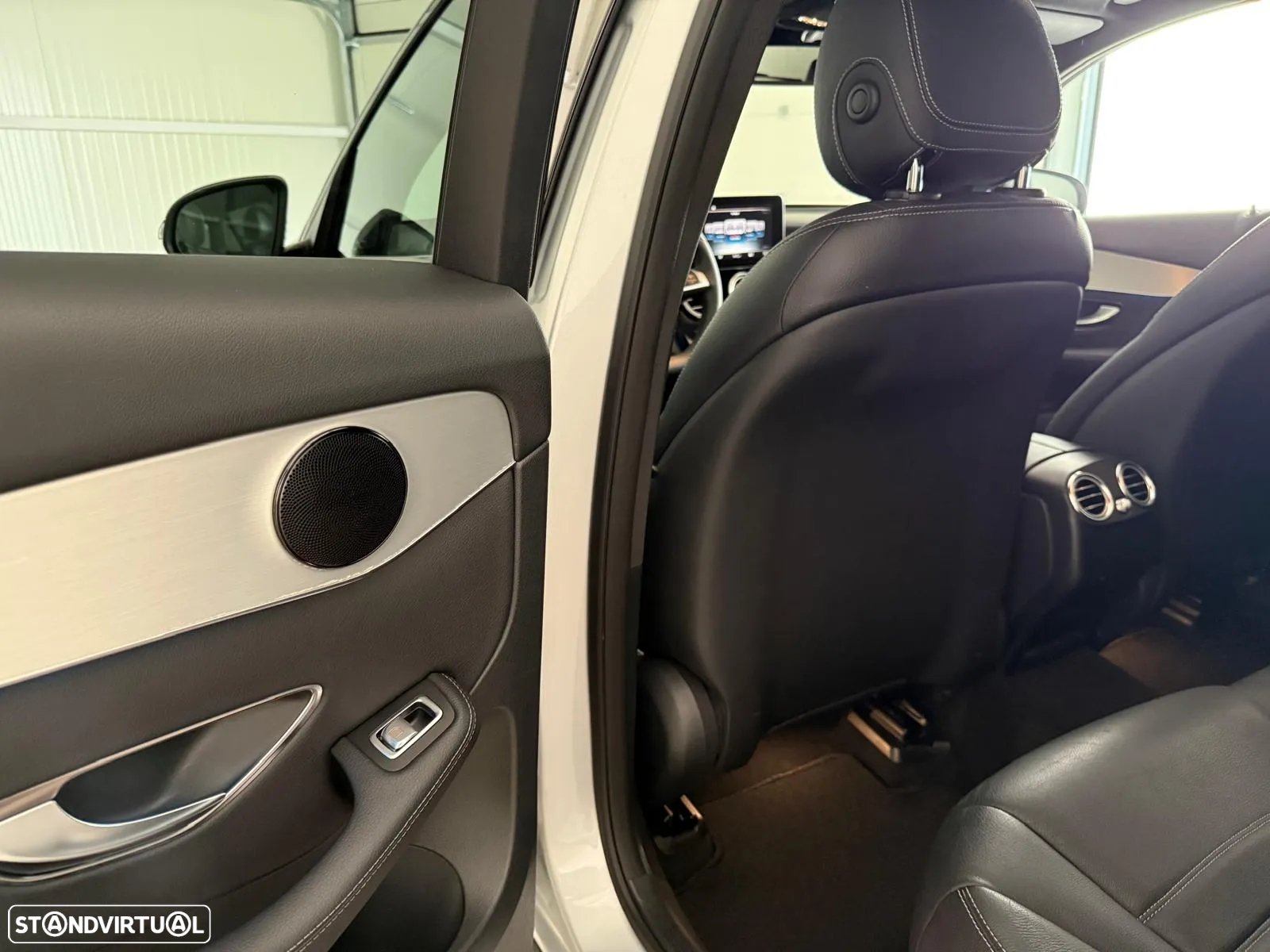 Mercedes-Benz GLC 250 d 4Matic 9G-TRONIC AMG Line - 30