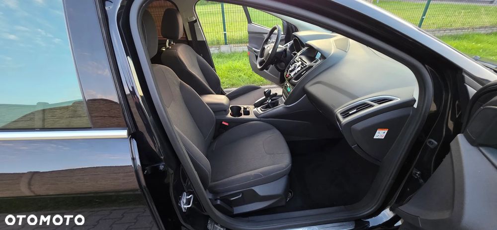 Ford Focus 1.6 EcoBoost Titanium - 16