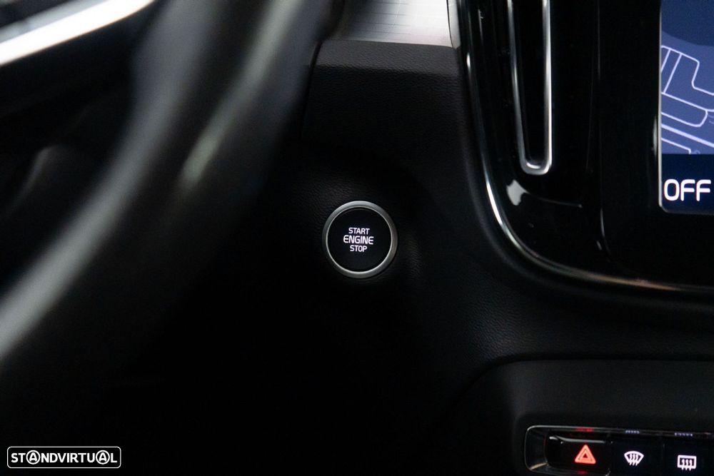 Volvo XC 40 1.5 T5 PHEV Momentum Plus - 24