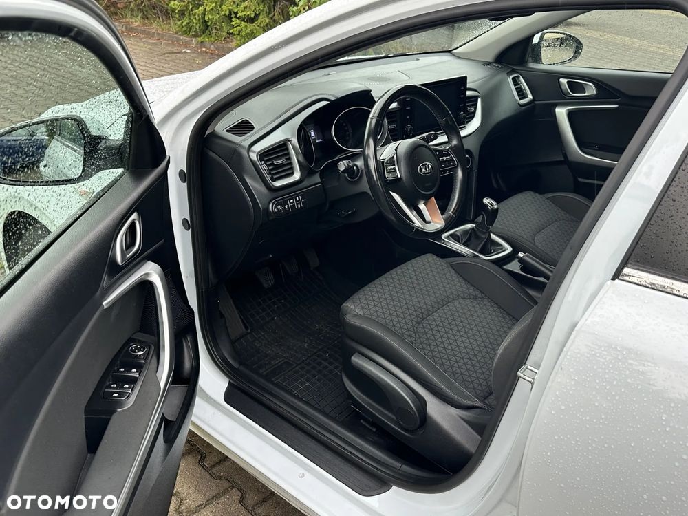 Kia Ceed 1.0 T-GDI M - 13