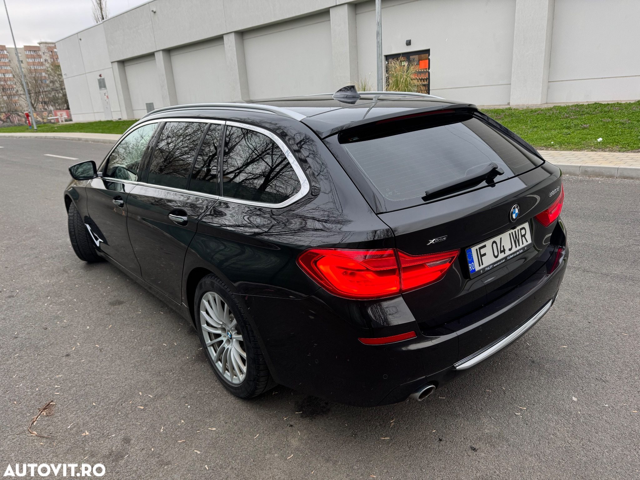 BMW Seria 5 520d xDrive Touring Aut. Luxury Line - 16
