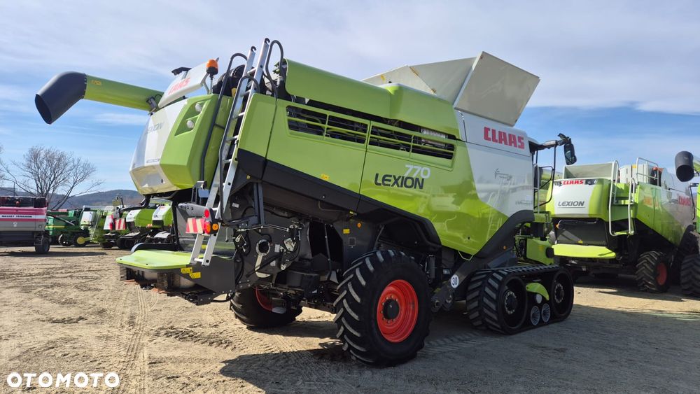 Claas Lexion 770TT z hederem - 3