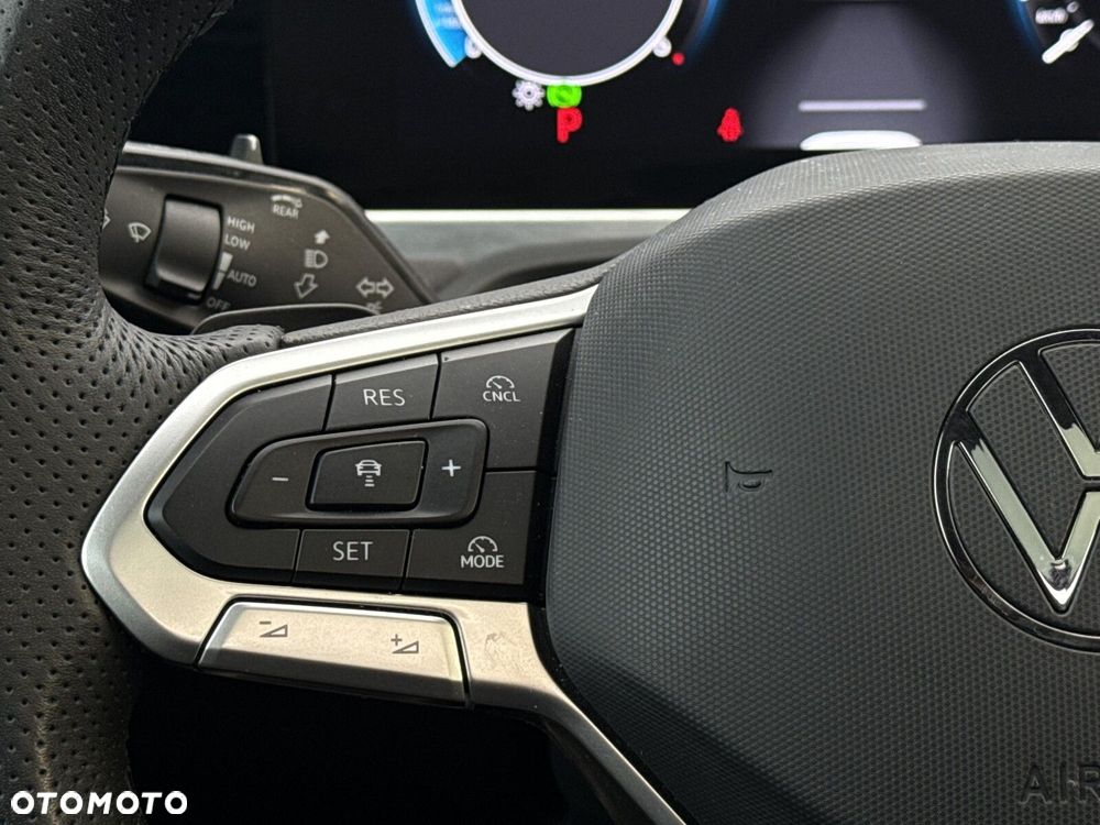 Volkswagen Passat Variant 2.0 TDI SCR 4Mot R-Line DSG - 16