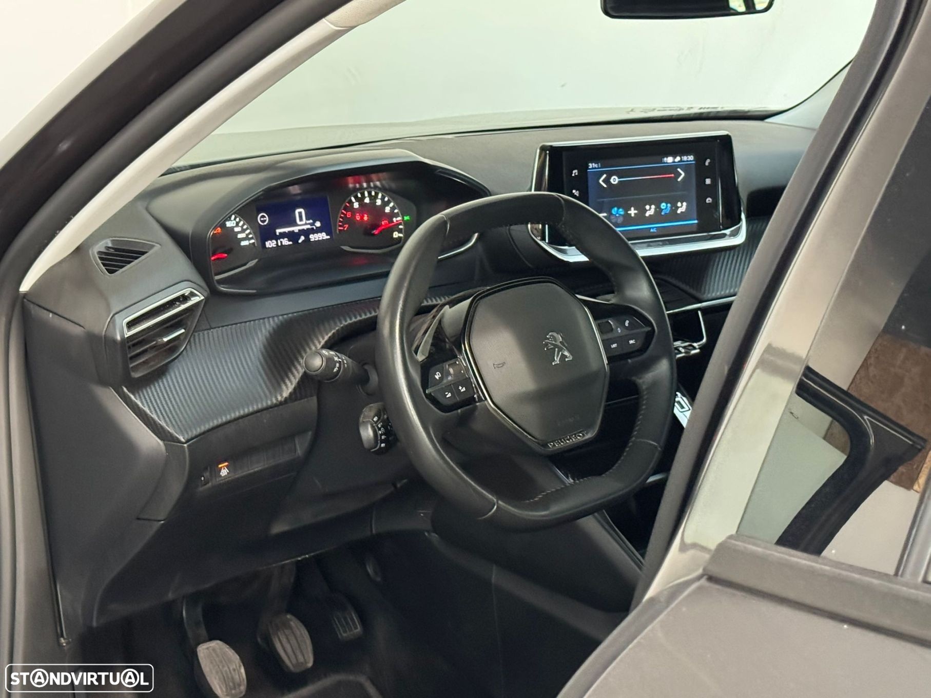 Peugeot 2008 1.2 PureTech Active - 26