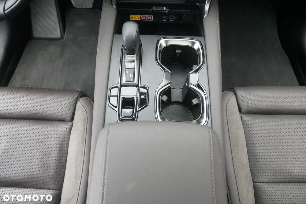 Lexus RX - 11