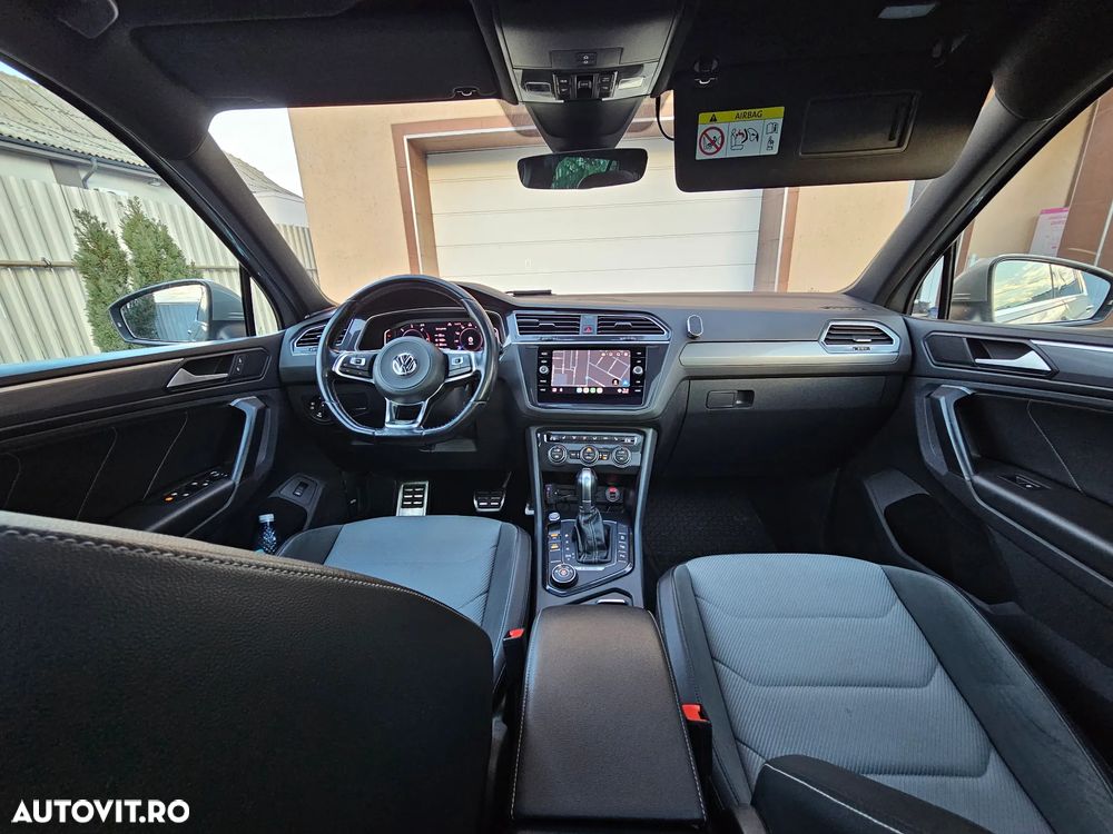 Volkswagen Tiguan - 31