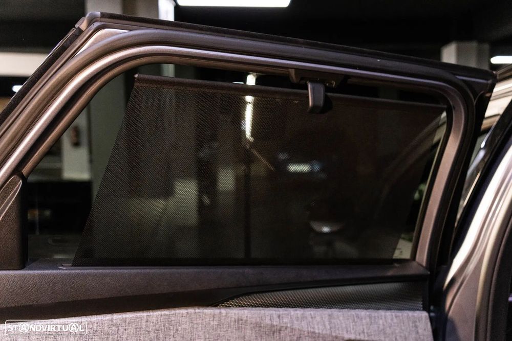 Peugeot E-5008 73 kWh GT - 44