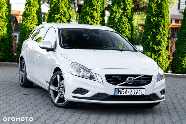 Volvo V60 D5 AWD R-Design
