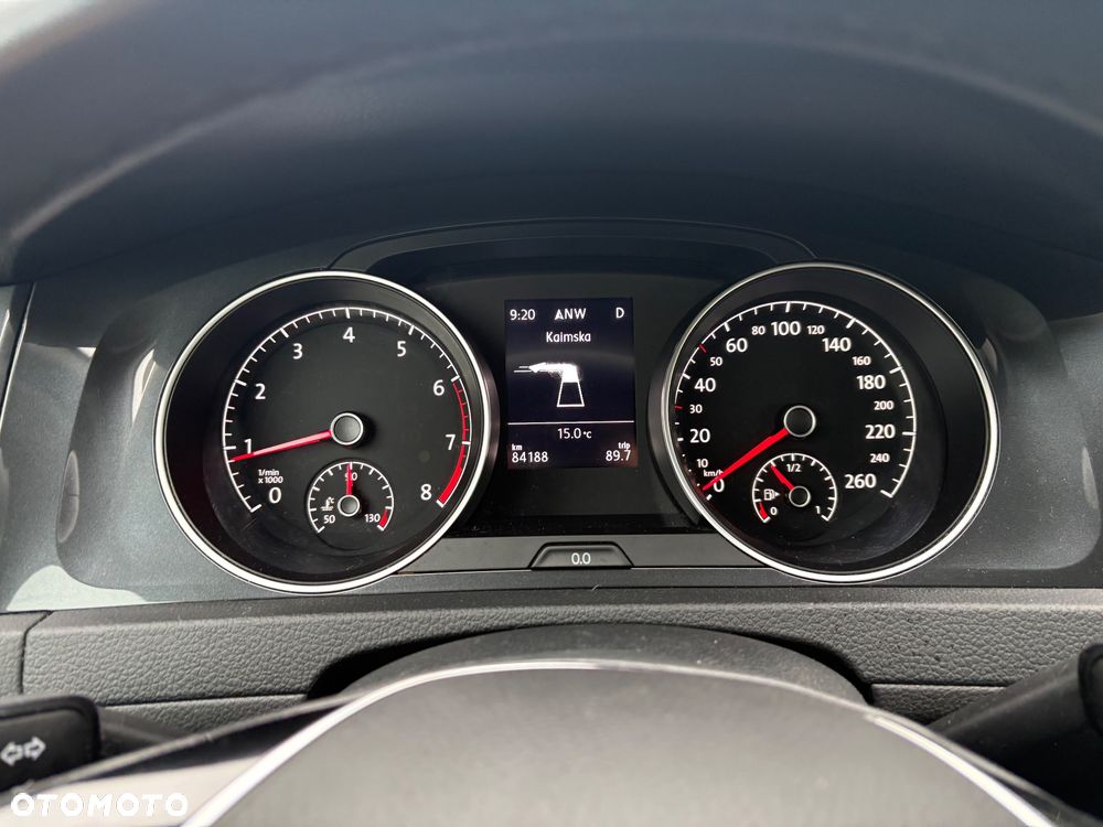 Volkswagen Golf - 27
