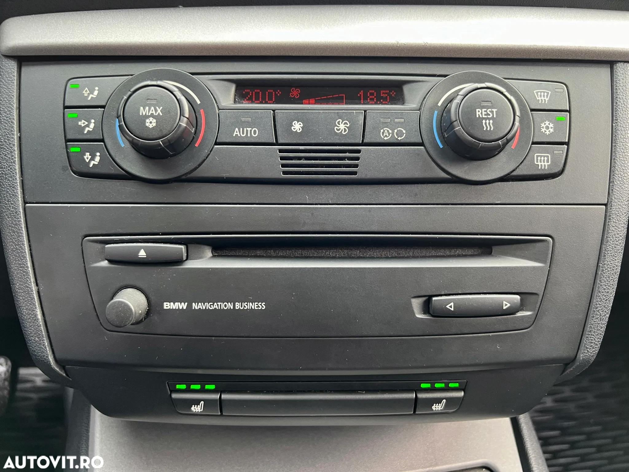 BMW Seria 1 118i - 16