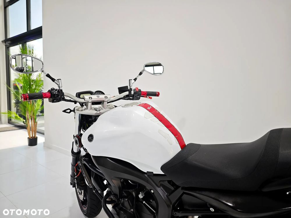 Yamaha FZ - 14