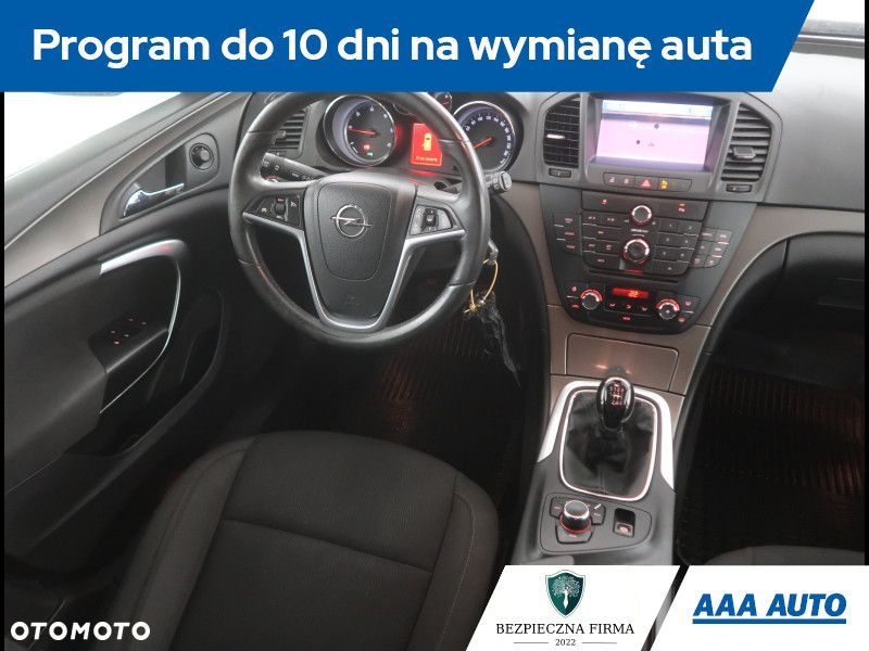 Opel Insignia - 8