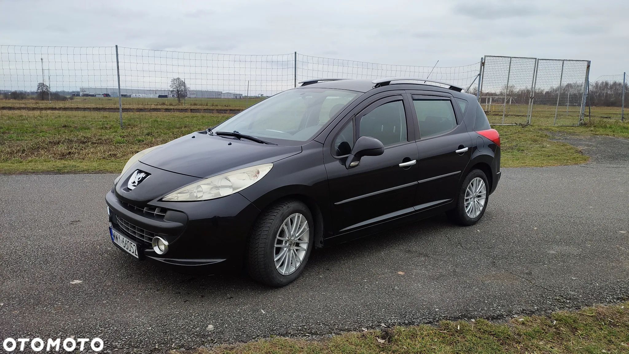 Peugeot 207 1.6 HDi Trendy - 1
