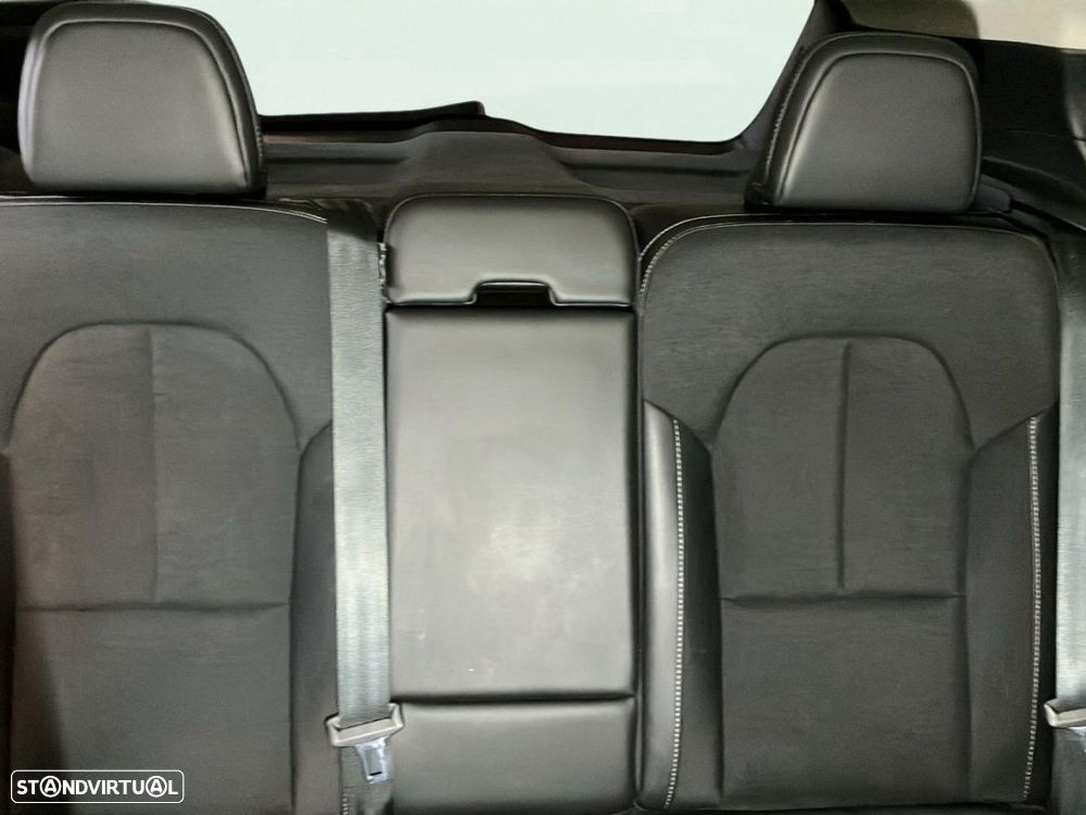 Volvo XC 40 1.5 T3 Momentum Plus - 19