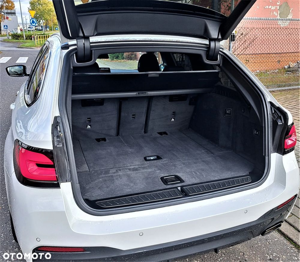 BMW Seria 5 520d Touring M Sport Edition - 21